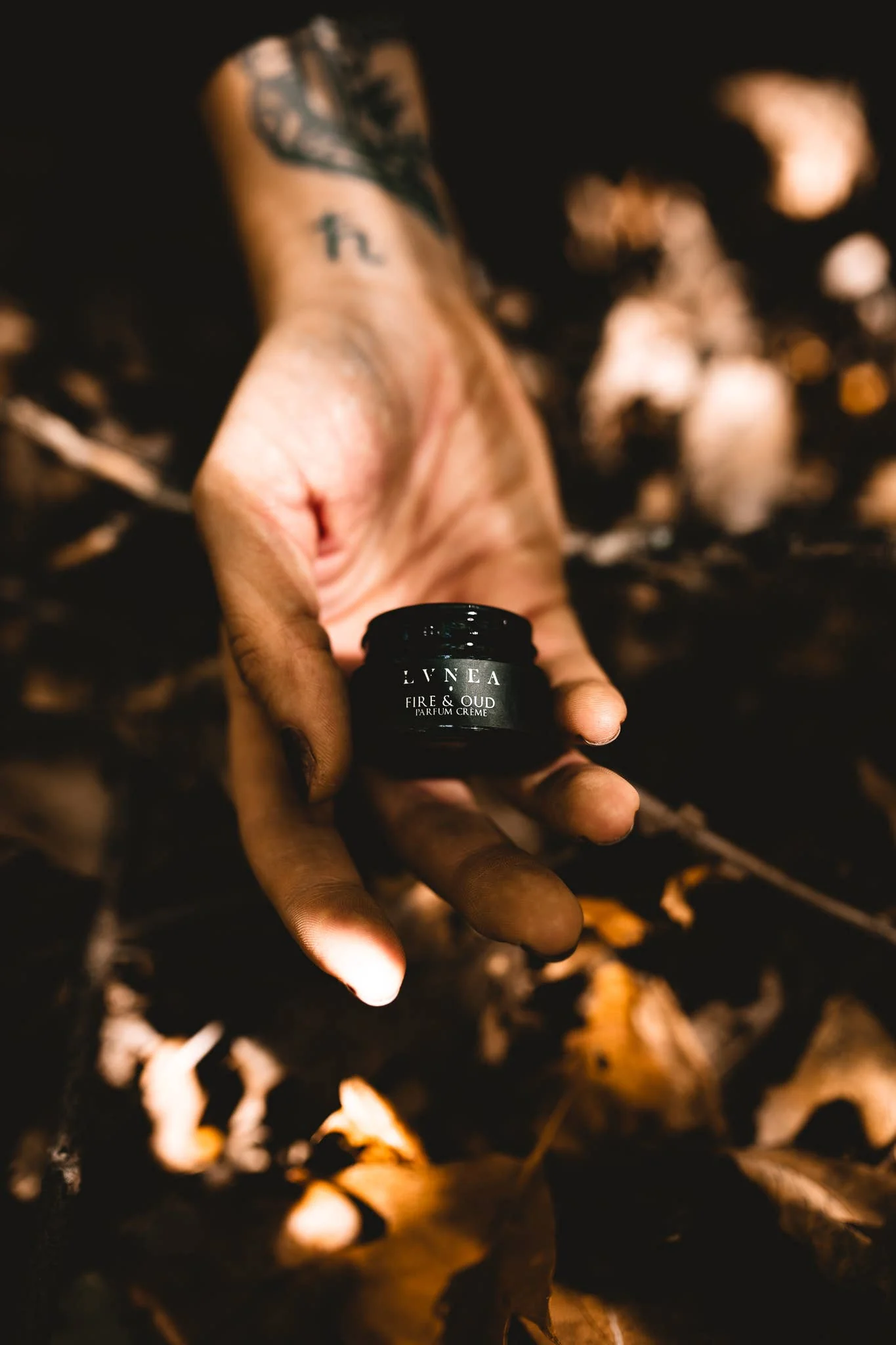 FIRE & OUD Solid Perfume | Agarwood, cedar, smoke - Image 3